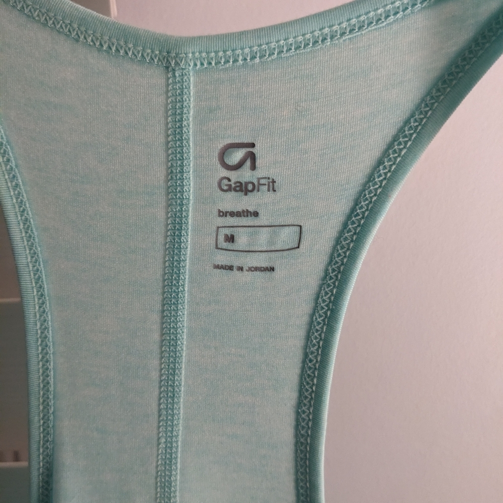 GapFit workout tank